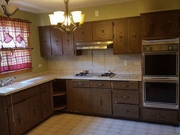 4th image of 3841 S Highland Ave