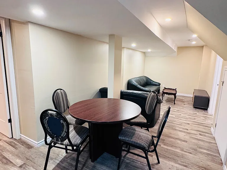 170 Louth St #BASEMENT — Photo 8