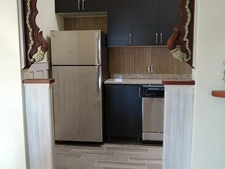 128 N Oak Park Ave #402 — Photo 2