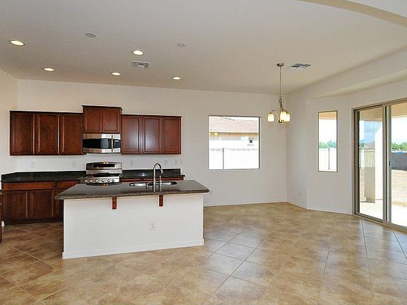 4th image of 21405 S 194th St