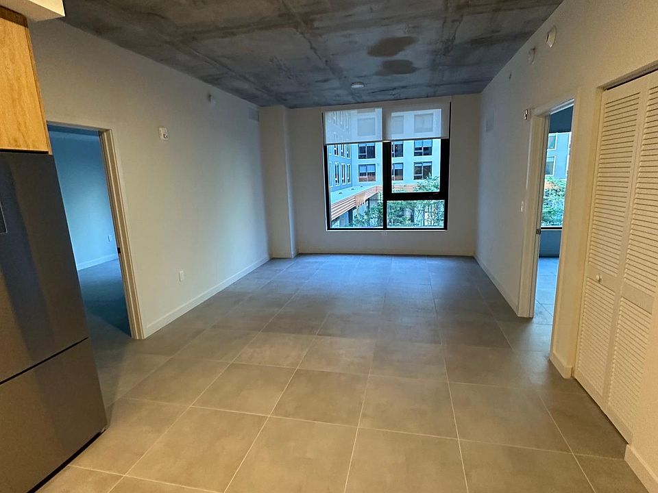 1st image of 3037 NW 5th Ave #500