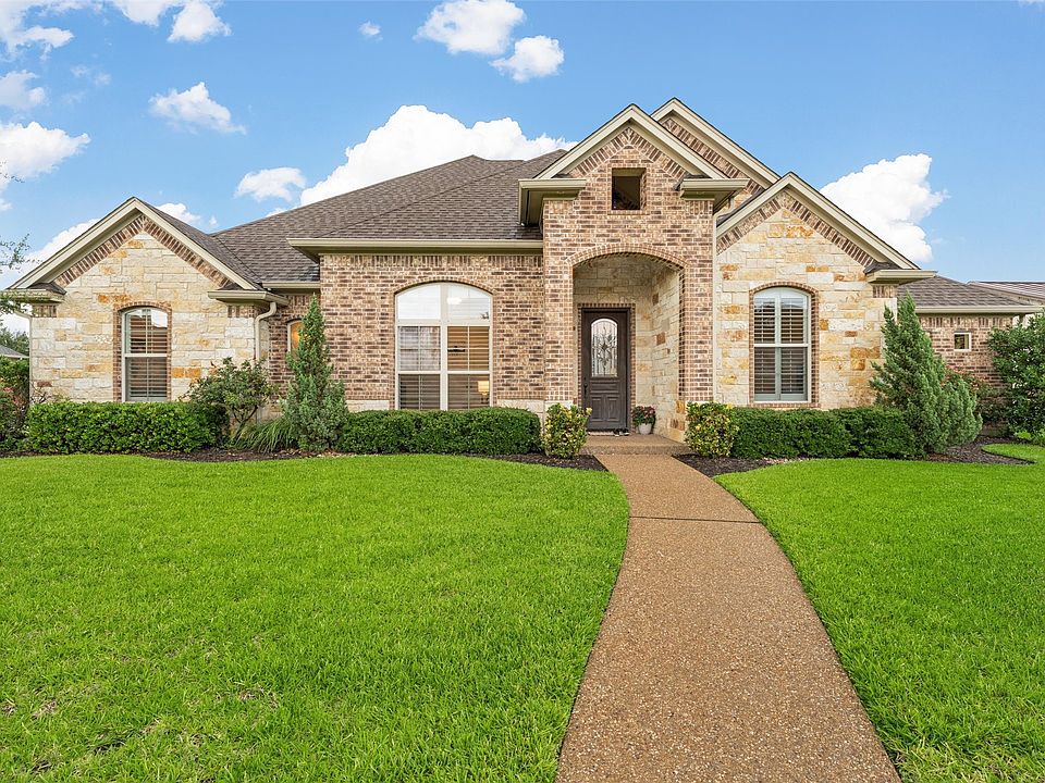 1st image of 613 Stone Manor Dr