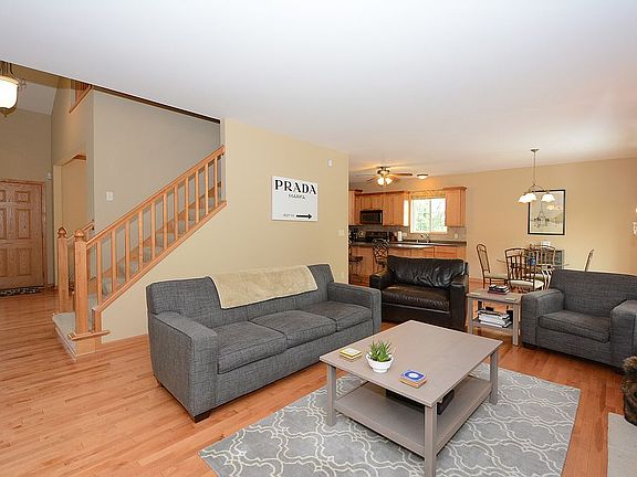 Family Room w/ Gas Fireplace