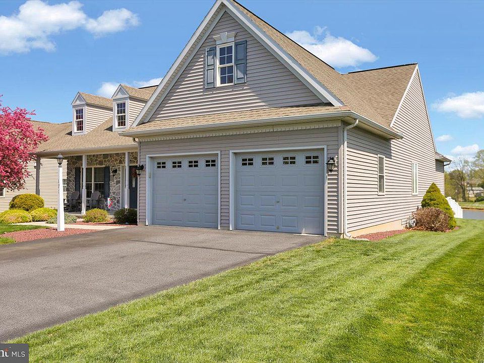 171 Copper Beech Ln, Womelsdorf, Pa 19567 