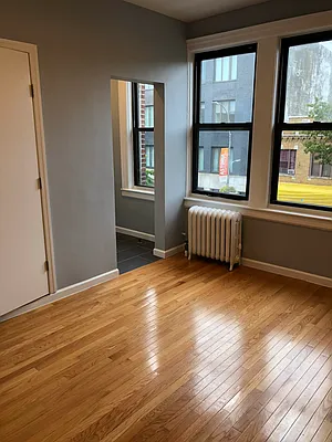 Rented by NY Space Finders Inc. | media 9