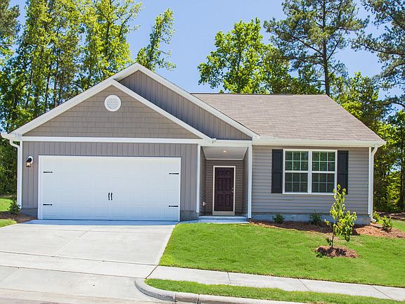 3 bed 2 bath home with open floor plan