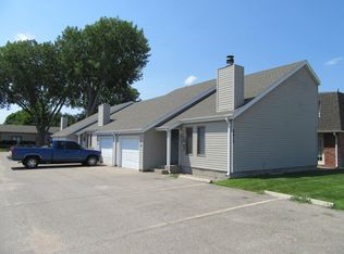 2612 Chanticleer St APT B, Grand Island, NE 68801