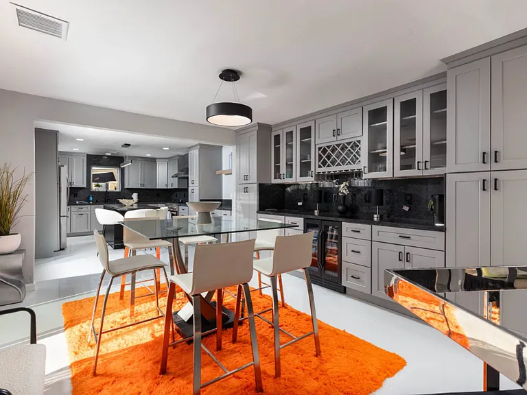 2745 N Kitty Hawk Dr — Photo 8