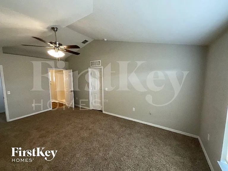 331 Columbo St — Photo 12