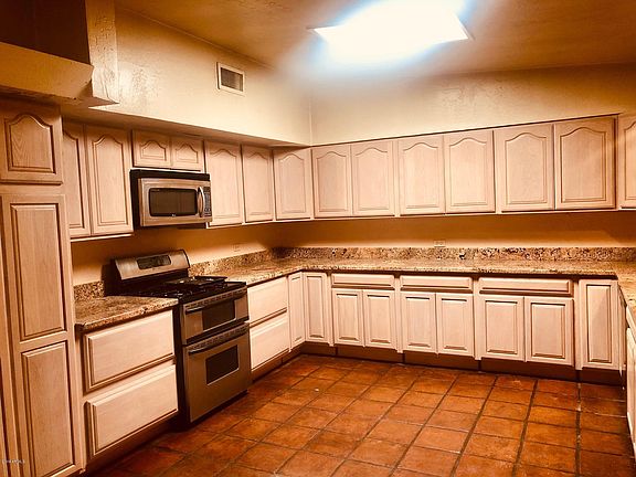 3rd image of 49 W McLellan Blvd