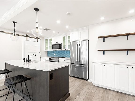 5th image of 1415 N 1st St #803