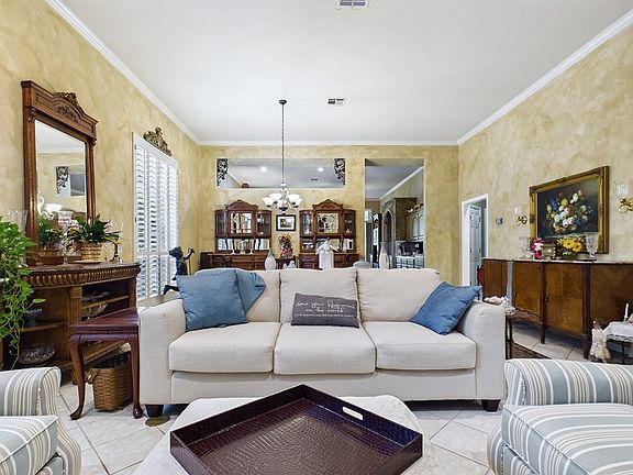 4th image of 417 Winged Foot Dr