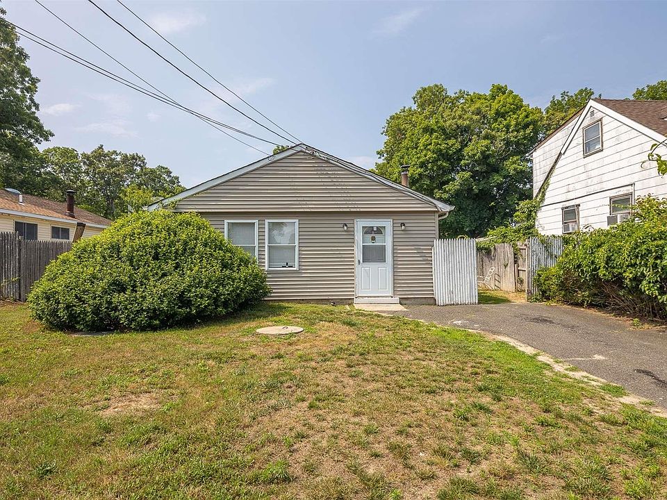 1st image of 5 Sagewood Drive