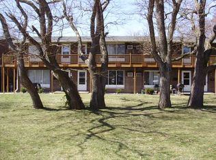 250 Rayburn Dr, Belleville, IL 62226