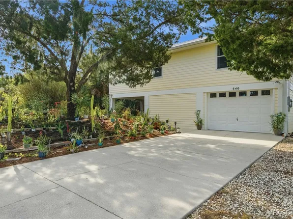 540 N Lake Cir, Crystal River, FL 34429