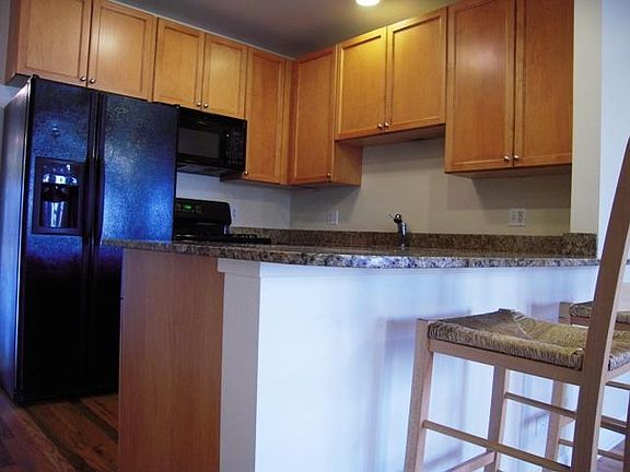 4th image of 2451 W Harrison St APT 2