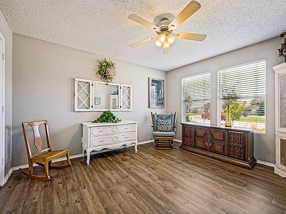3rd image of 8909 Glen Falls Ln