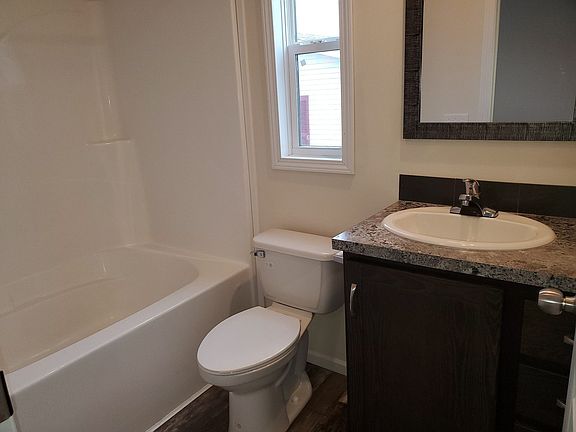 5th image of 7040 Shawnee Dr #187
