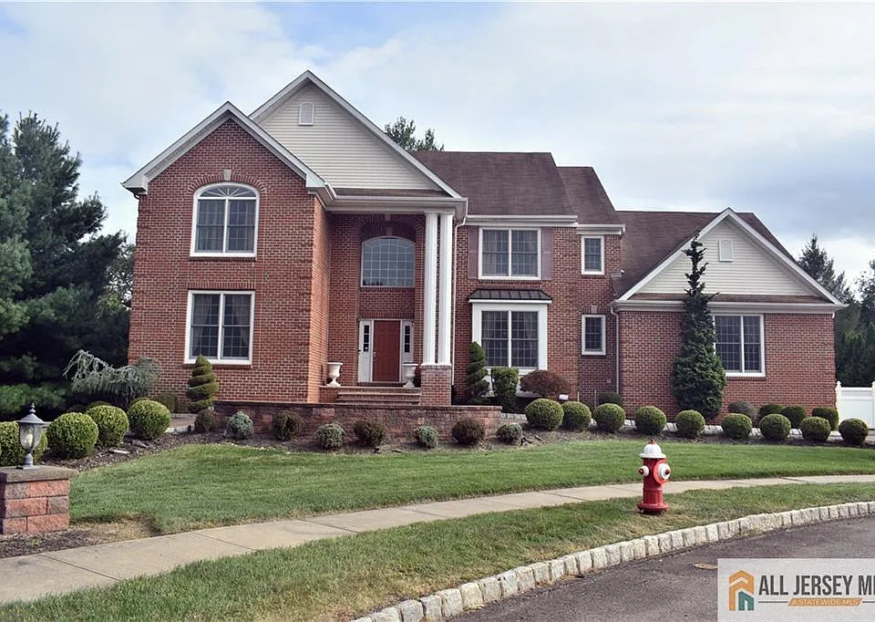 15 Olsen Ct