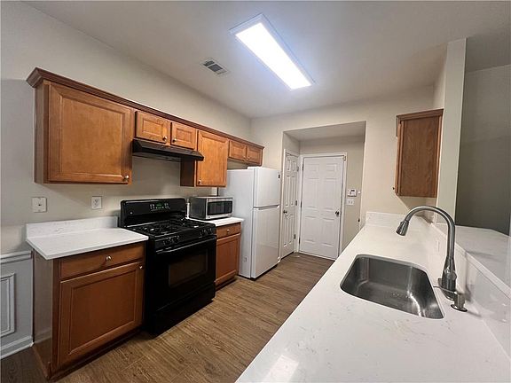 5th image of 3051 Hartright Bend Ct