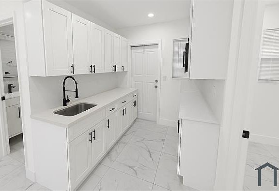 4th image of 5740 Mayo St #4