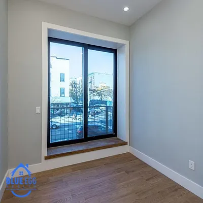 Rented by Blue Egg Realty Corp | media 43