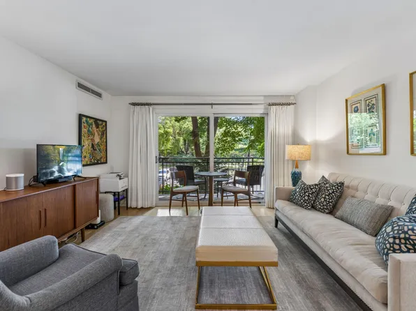 210 W Grant St APT 107, Minneapolis, MN 55403