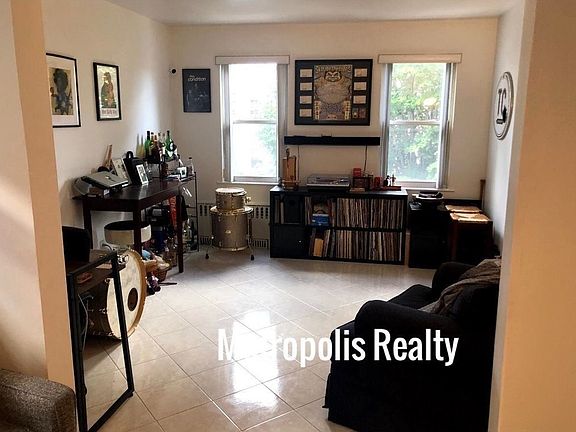 2nd image of 21-33 36th St #2