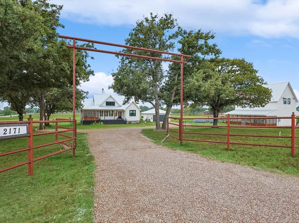 2171 County Road 265, Gainesville, TX 76233