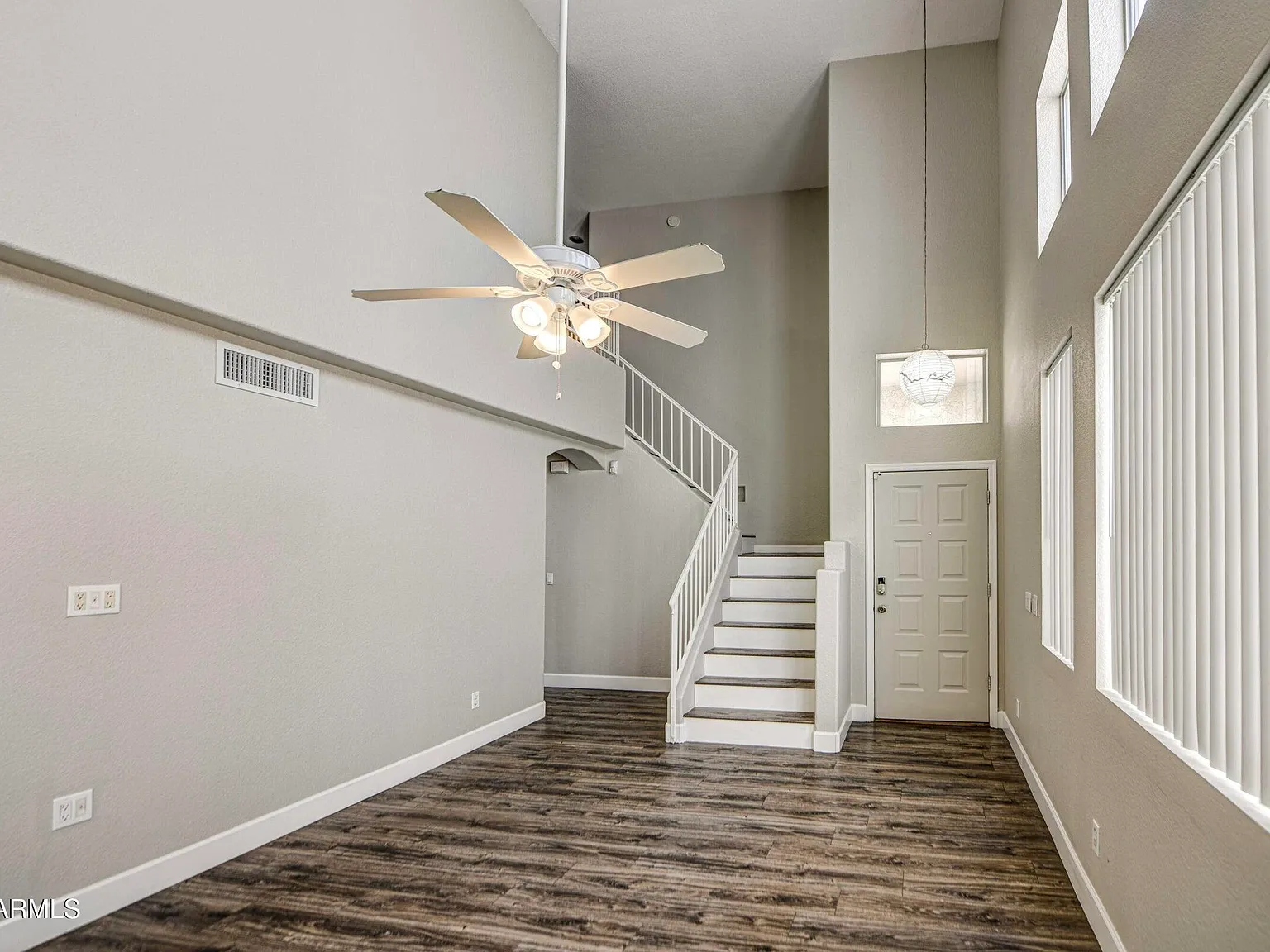 3 bed, 2.5 bath, 1425 sqft, $2,399 — Photo 4