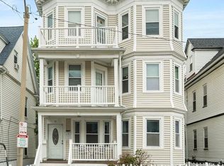 39 Edison Grn #1, Boston, MA 02125