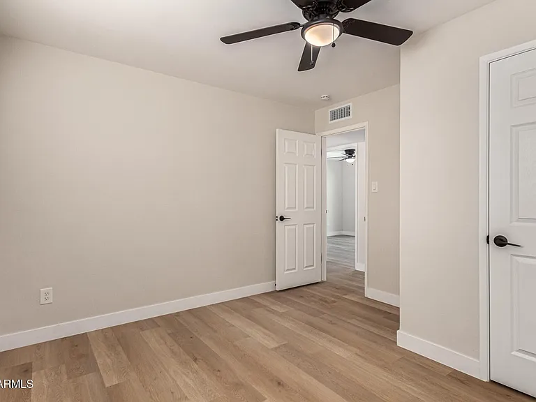 818 W Elna Rae St — Photo 18