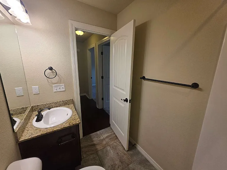 3072 N Autumn Rose Ave — Photo 9
