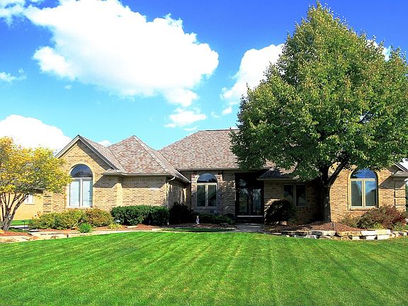 5th image of 43248 Gina Dr