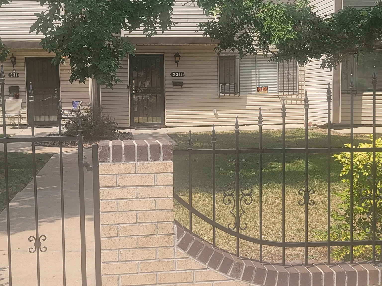 2 bed, 1100 sqft, $2,000 — Photo 1