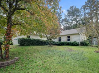 6085 Stone Wood Dr NW, Kennesaw, GA 30152