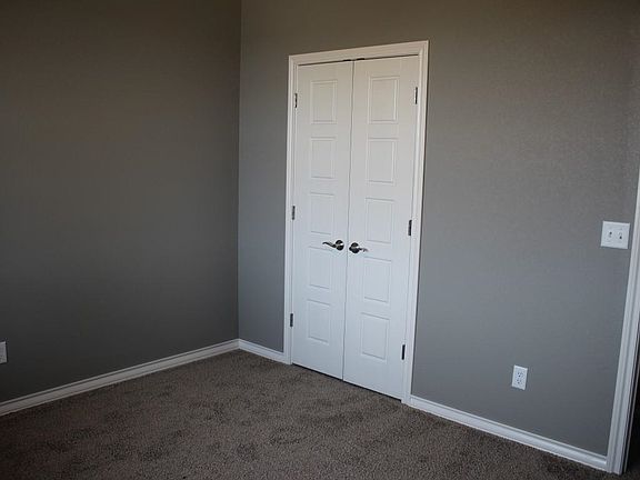 4th image of 1122 Mesa