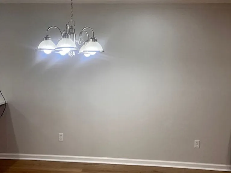 3276 Oak Garden Dr — Photo 2
