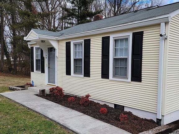 Clean and easy to maintain graded landscaping