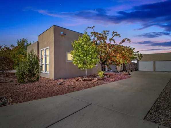 4444 Autumn Leaf Ln, Santa Fe, NM 87507