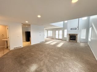 694 E Union Garden Ct, Midvale, UT 84047