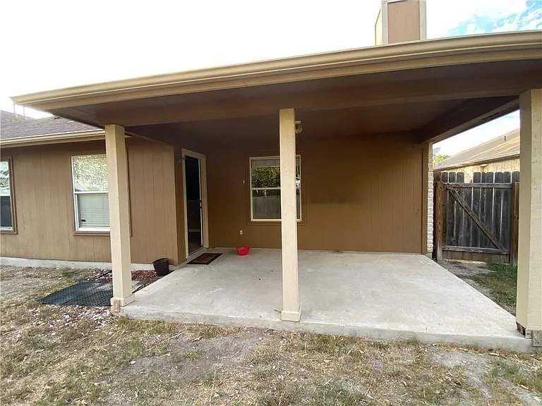 1413 Haley Gray Dr — Photo 18
