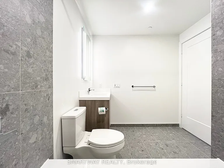 60 Central Park Dr #2601 — Photo 17