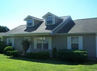 4536 Winslow Dr, Strawberry Plains, TN 37871