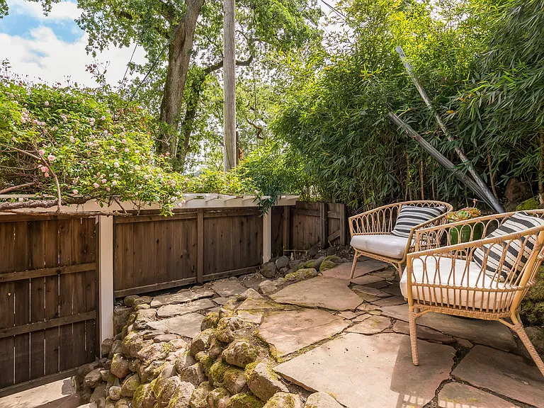 Front garden sitting area.