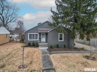 913 S Virginia Ave, Marion, IL 62959