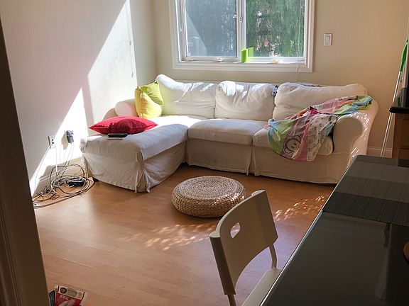 5th image of 1176 McKay Dr