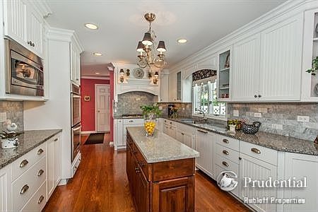 5th image of 1340 Wild Rose Ln