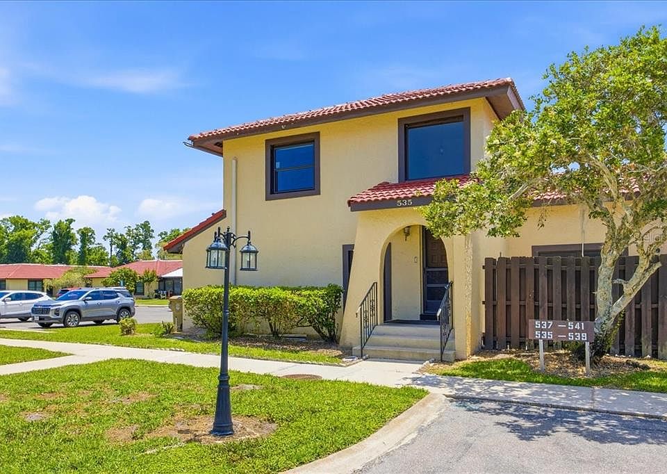 1st image of 535 Hunter Cir #535