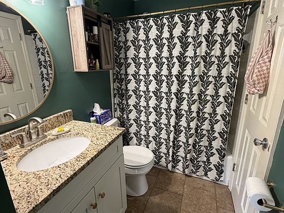 5th image of 3250 Priest Woods Dr